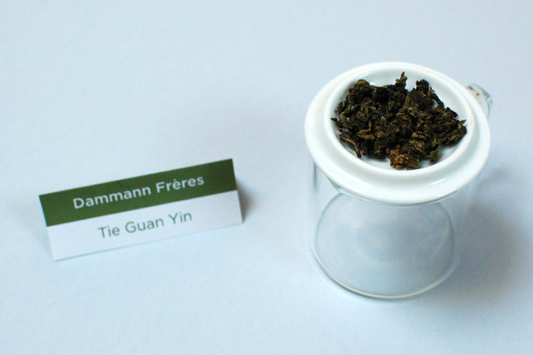 Tea Battle Tie Guan Yin - Dammann Frères
